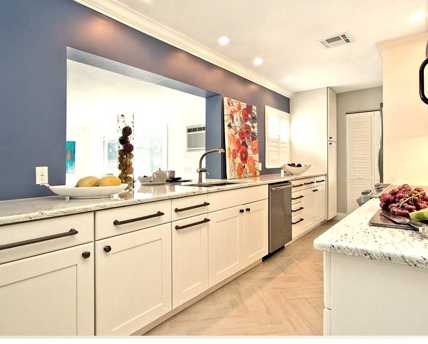 Contemporary Kitchen - Pantry